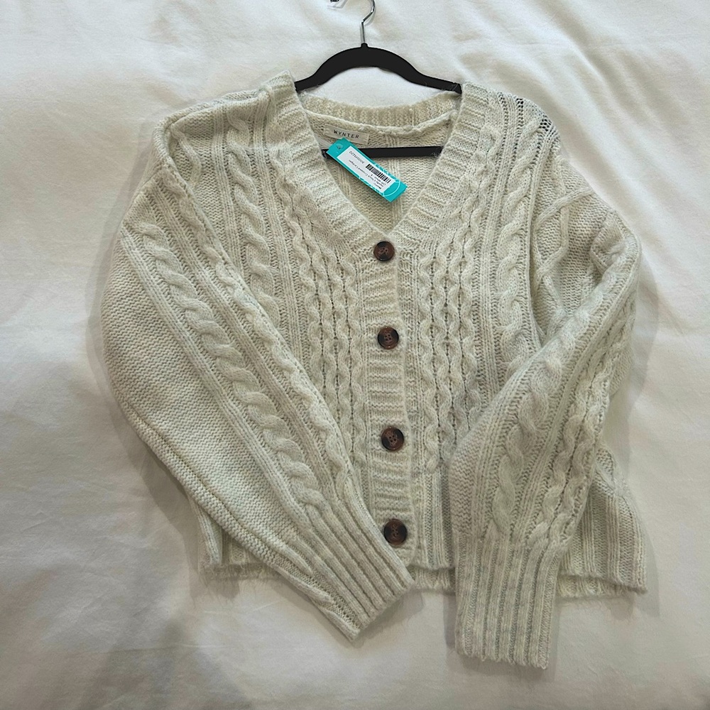 Jayella V Neck Cropped Cardigan
